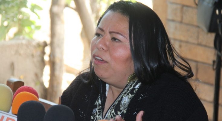 YADIRA-COLOR-735x400