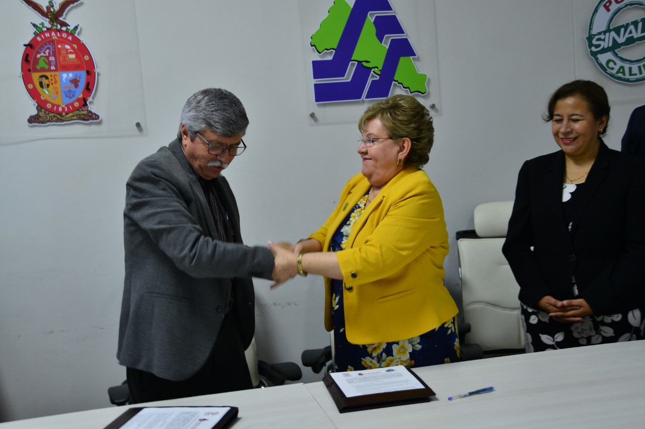 thumbnail_FIRMA CONVENIO (10)