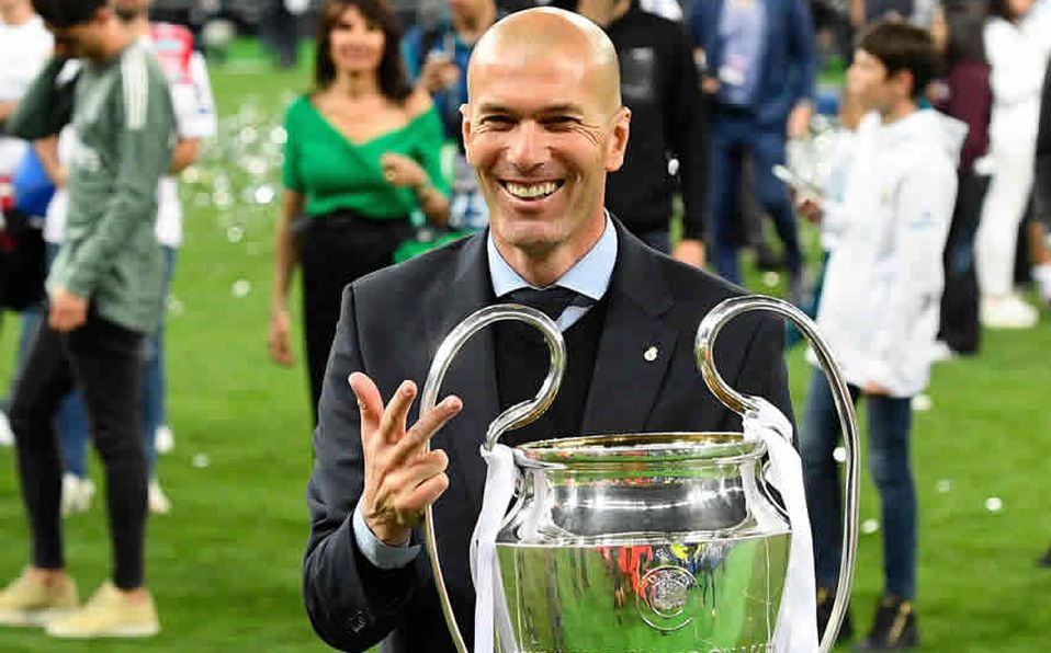 zidane-levanto-tricampeonato-champions-league