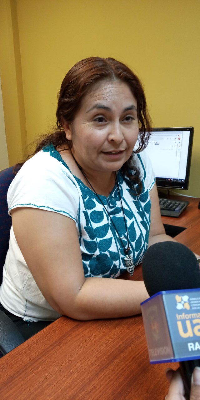 thumbnail_JUANITA CAZAREZ(BIOLOGIA) (55)