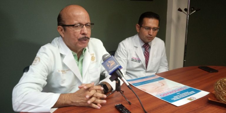 thumbnail_DR CARLOS F.CORONA SAPIEN, Y DR DIEGO ARMANDO CAMACHO R (4)