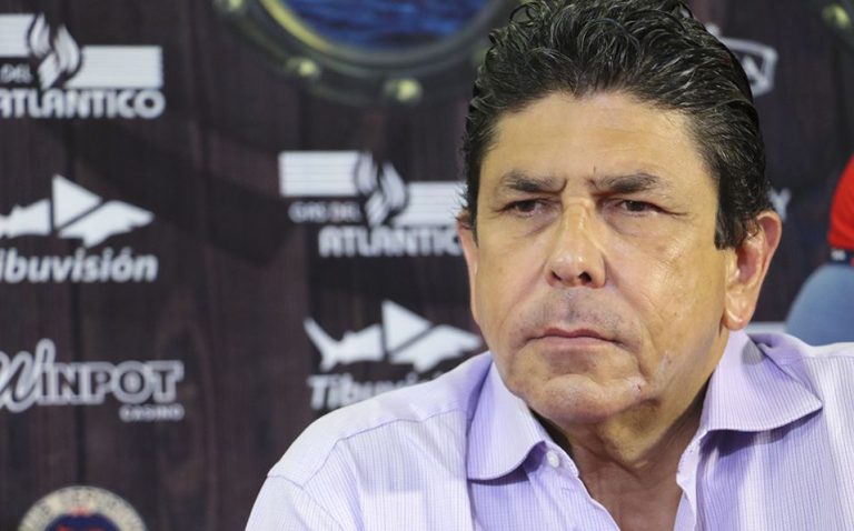 fidel-kuri-recibe-oferta-formal