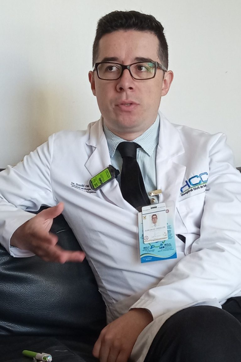 thumbnail_DR.JUAN DAVID CEBALLOS (63)