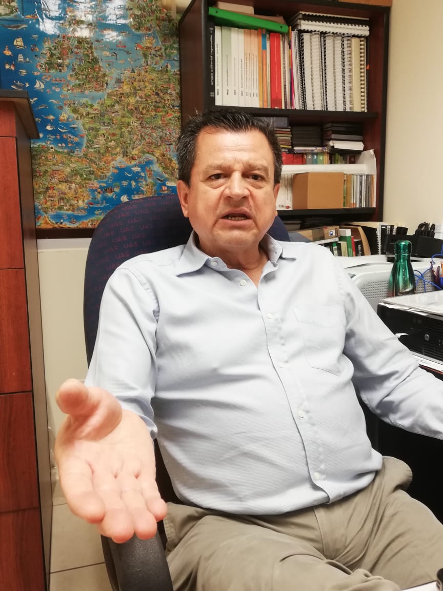 Dr. César Valenzuela