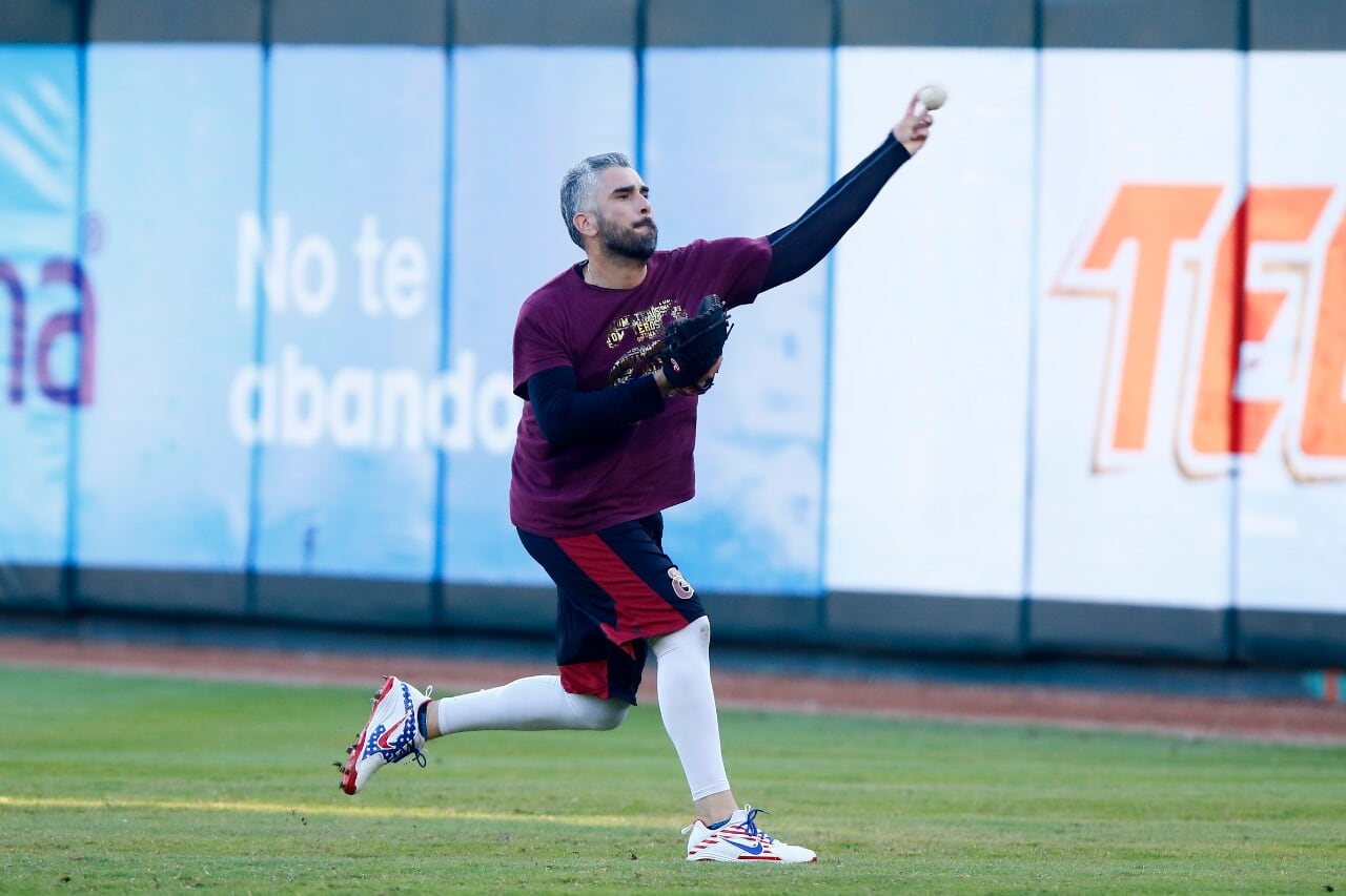 OLIVER PEREZ (1)
