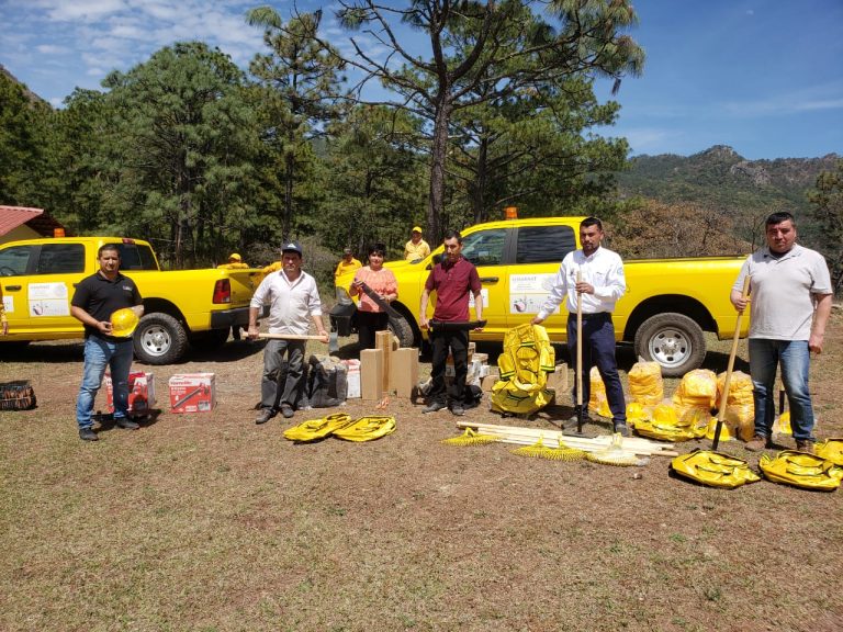 ENTREGA DE EQUIPOS INCENDIOS FORESTALES (2)