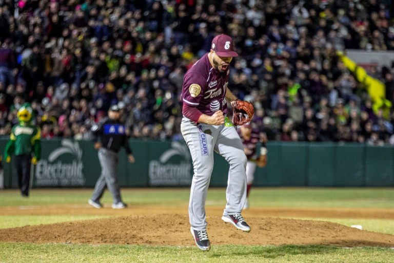 MANNY PERREO EN PONCHE A SAUL SOTO