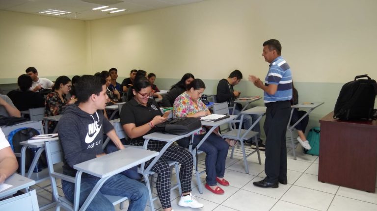 thumbnail_Estudiantes (1)