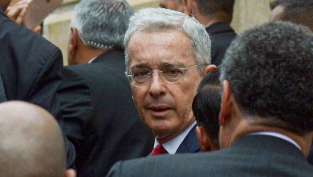 alvaro-uribe-expresindete