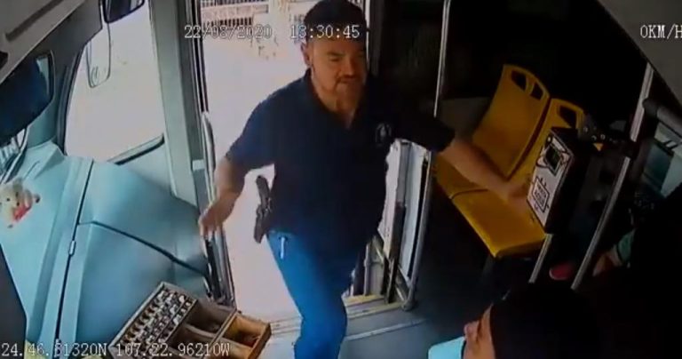 907930