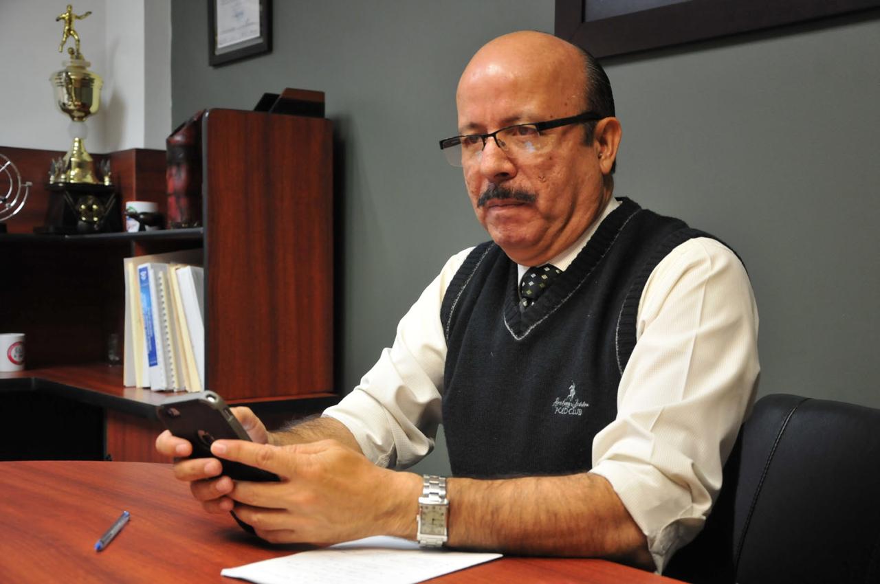 thumbnail_Dr. Carlos Corona Sapien