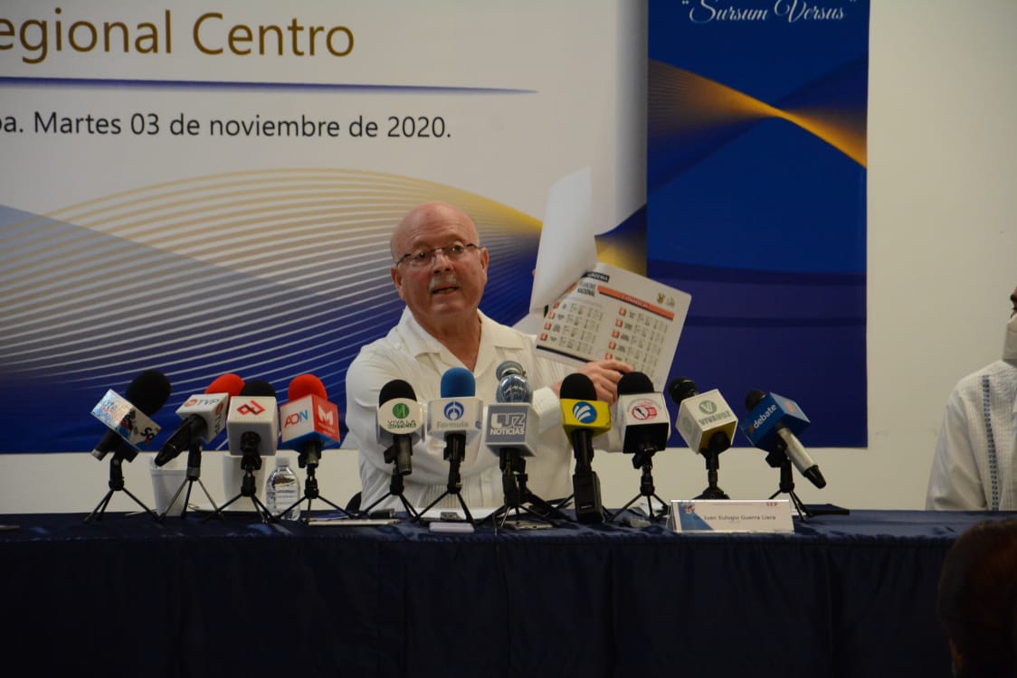 thumbnail_Rector en URC (2)