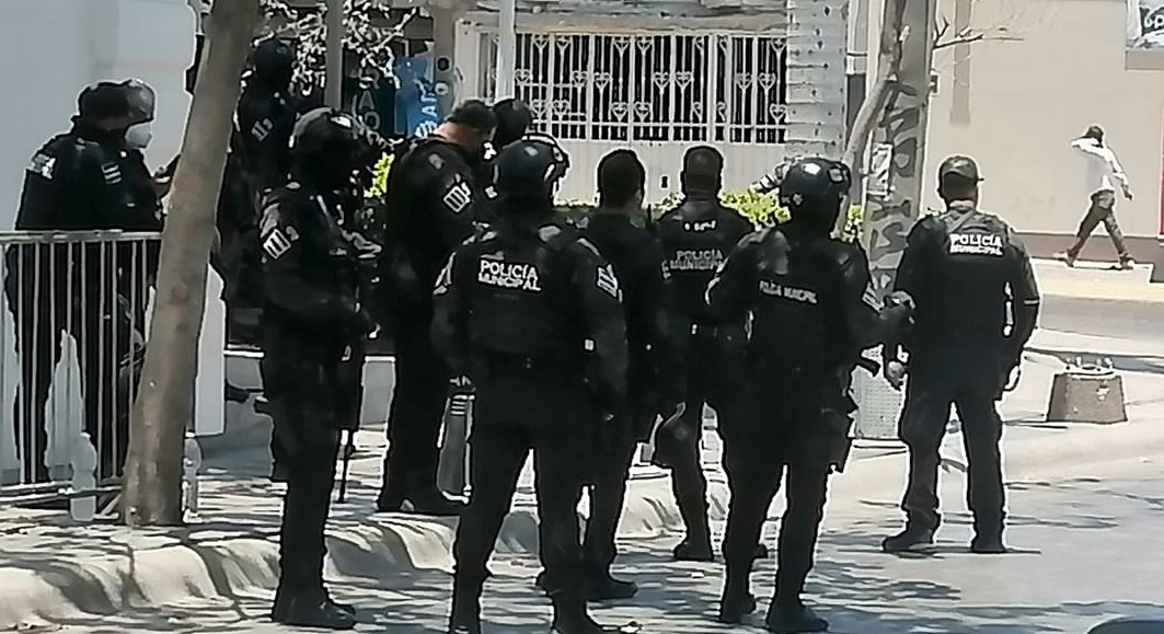 polis