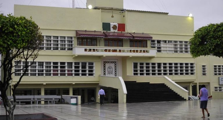 ayuntamientos