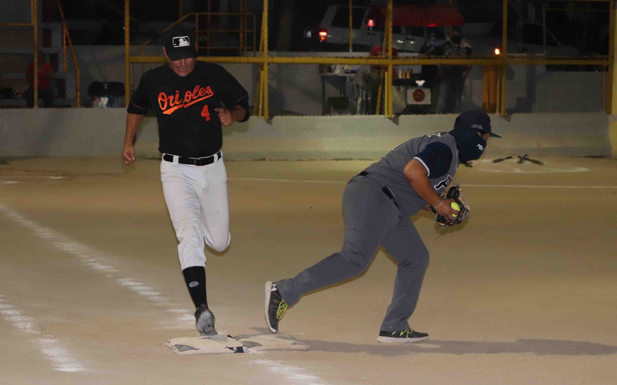 Demian Hernández es forzado en primera