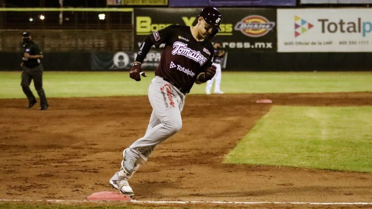 Joey Meneses cuadrangular (2)