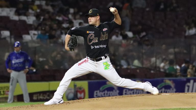 Manny Bañuelos (4)