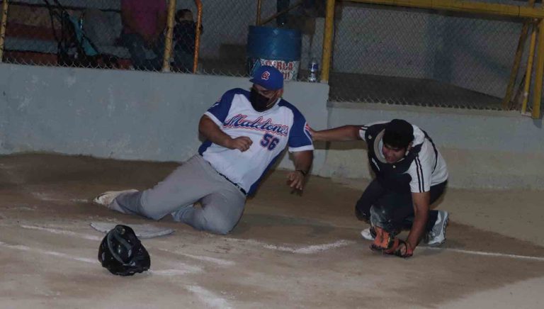 Eduardo García es out en home