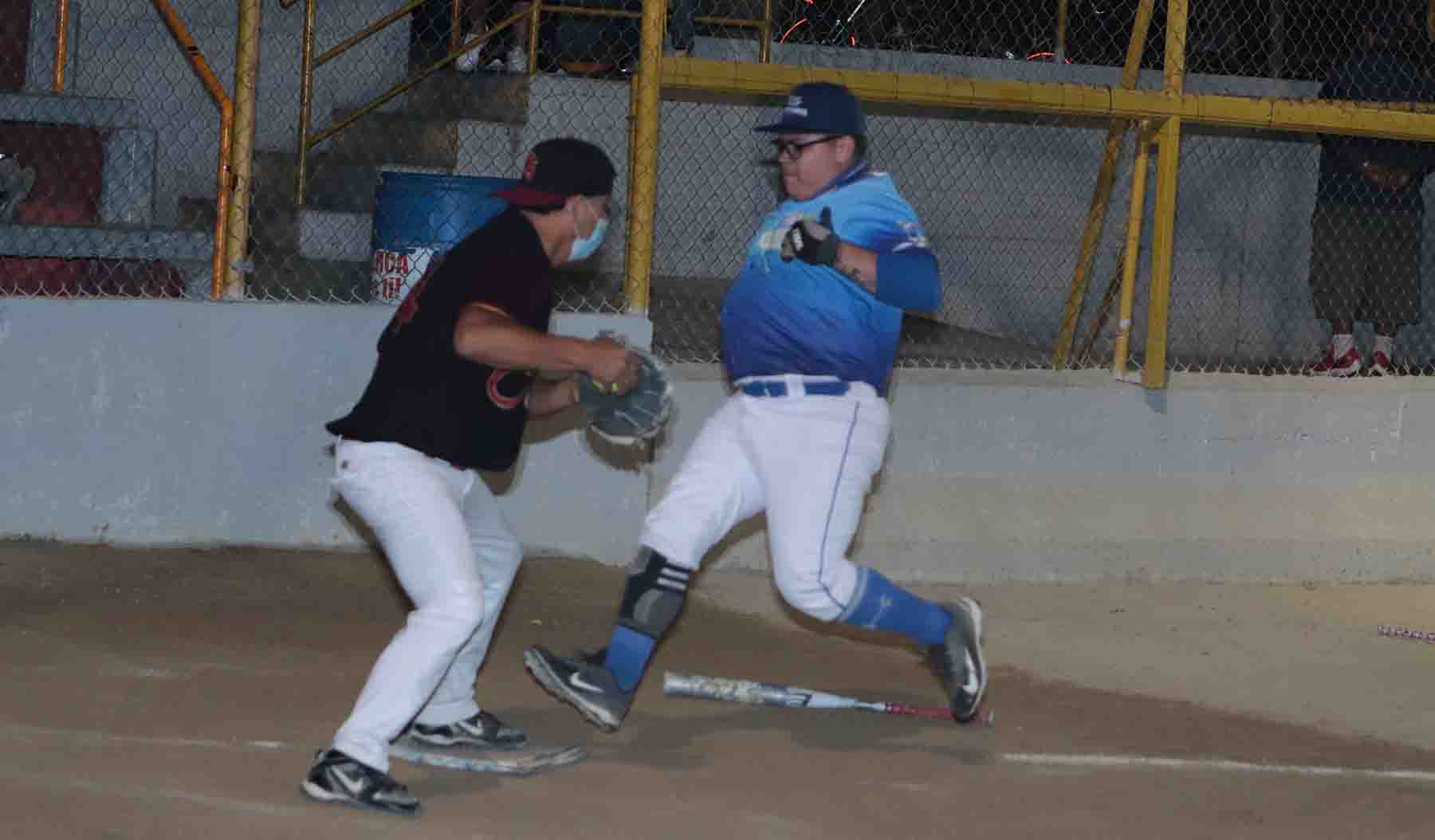 Geovany Domínguez, out en home