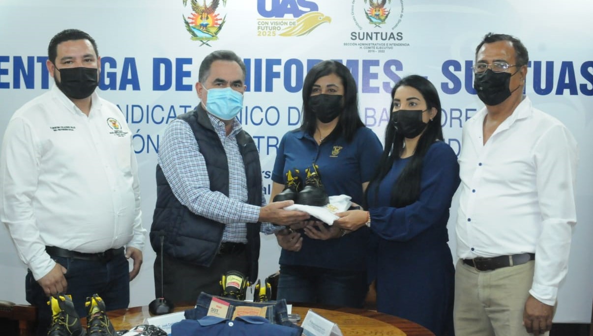 Entrega de Uniformes SUNTUAS (9) (1)