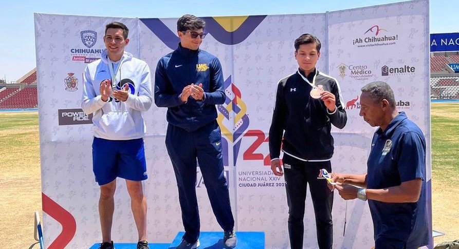 Atletas en Universiada (2)