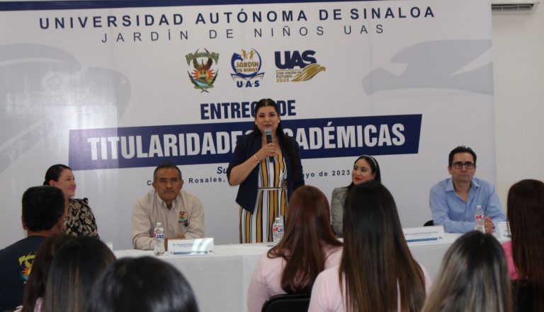 Entrega de titularidades Jardín de Niños (4)