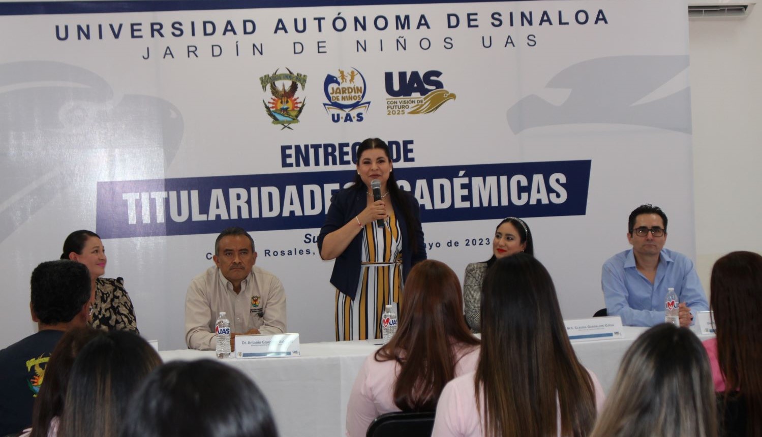 Entrega de titularidades Jardín de Niños (4)