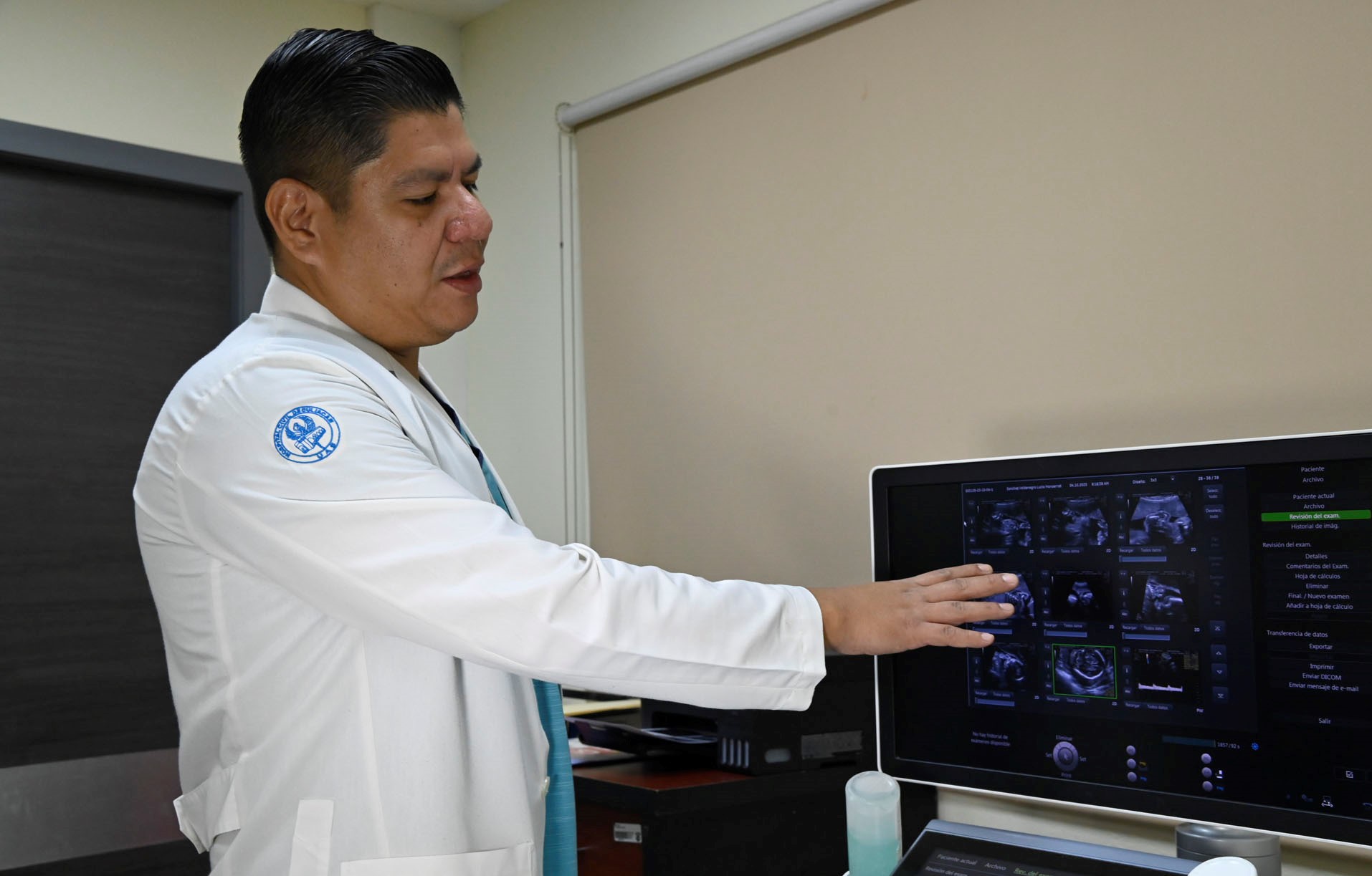 Dr.- adrian herrera salazar (1)