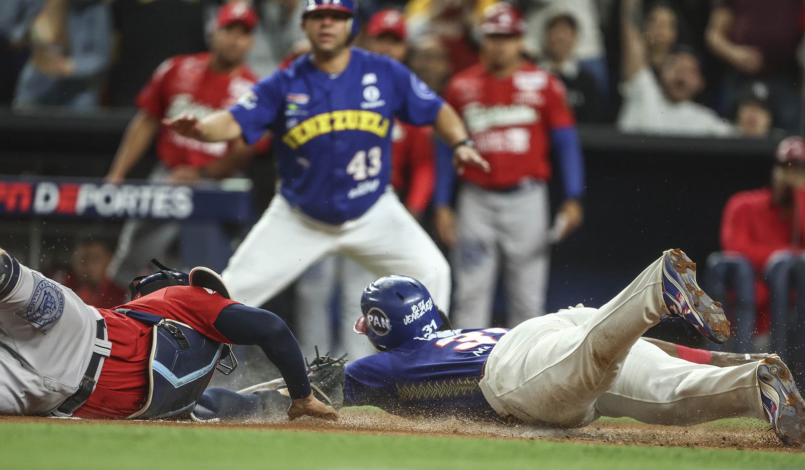 Panama v Venezuela - Serie del Caribe 2024