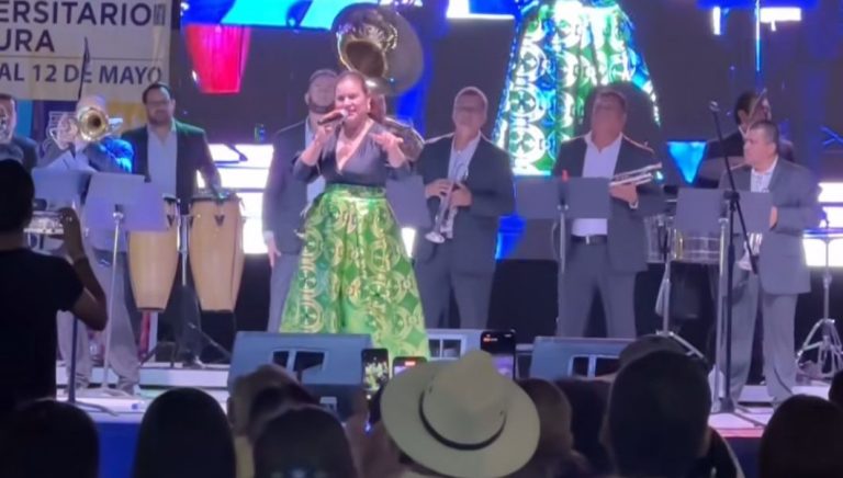 CANTO, BANDA Y CORAZÓN (4)