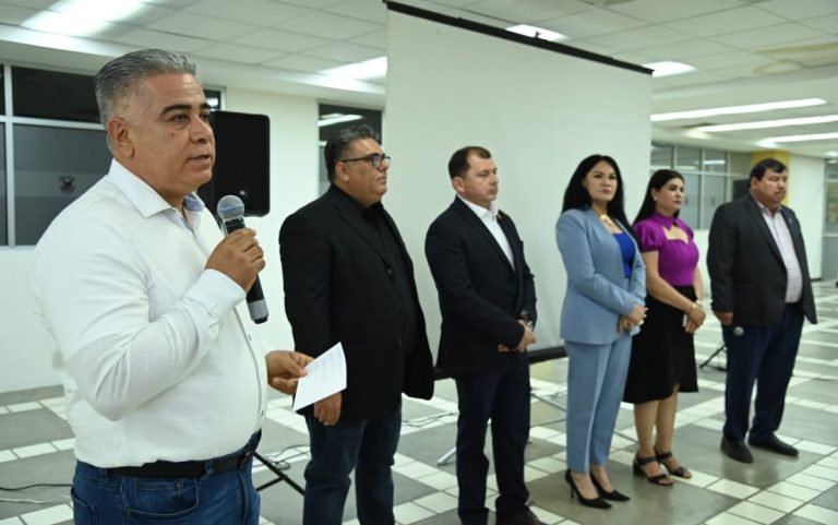BECAS (2)