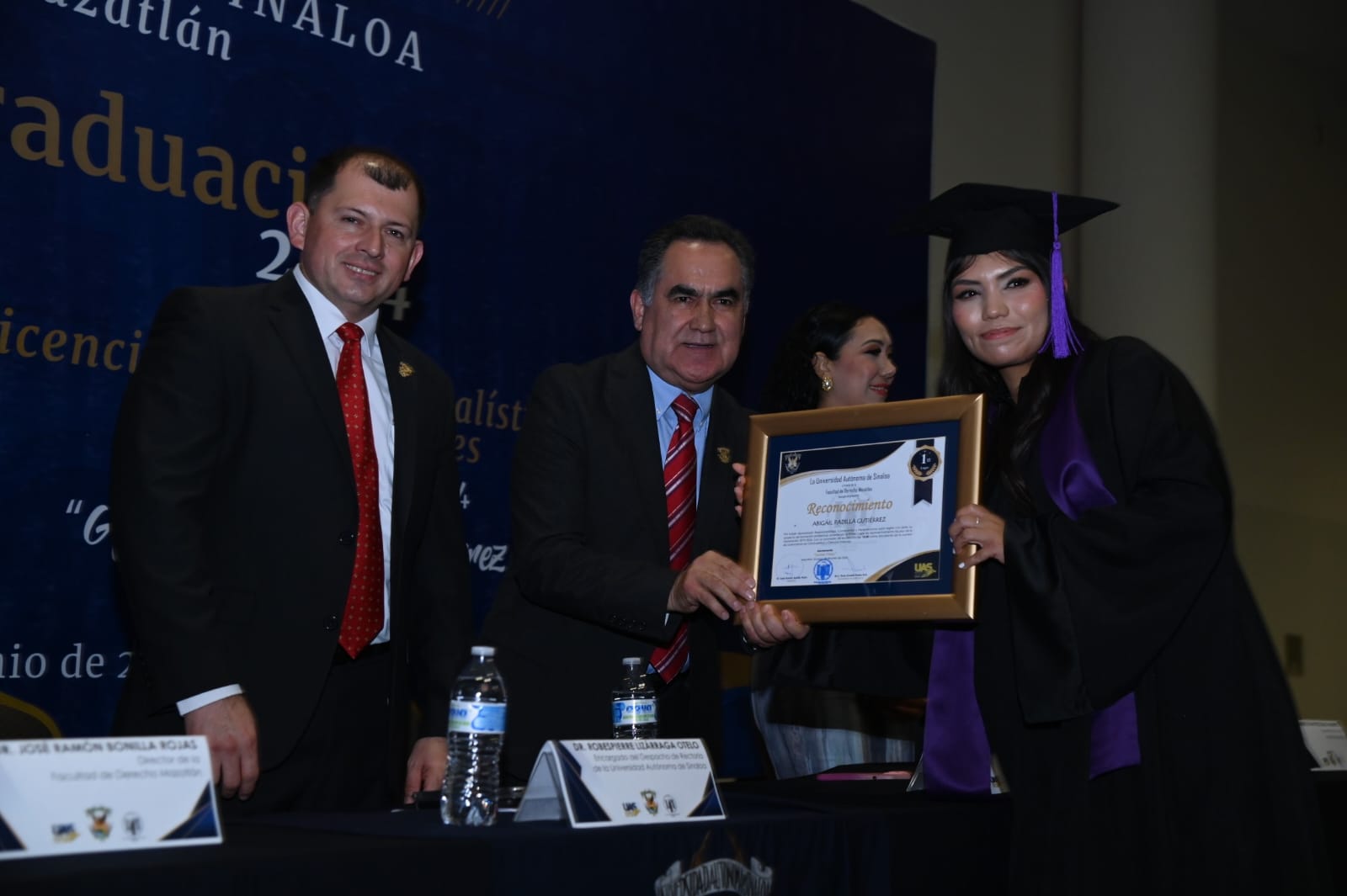 GRADUACIÓN DERECHO MZT (8)