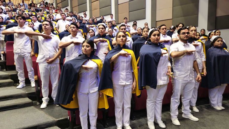 ENFERMERIA GRADUACION 2024 (32)