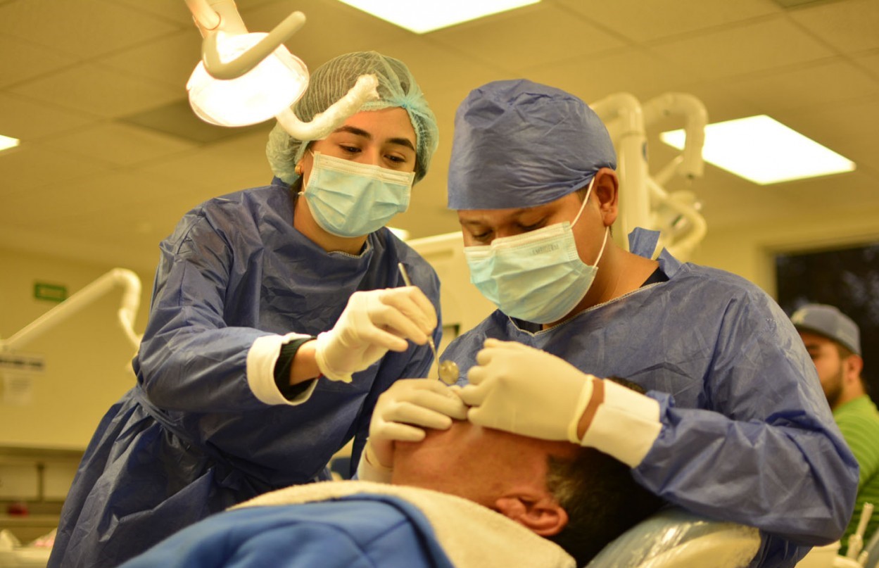 ODONTOLOGÍA (3)