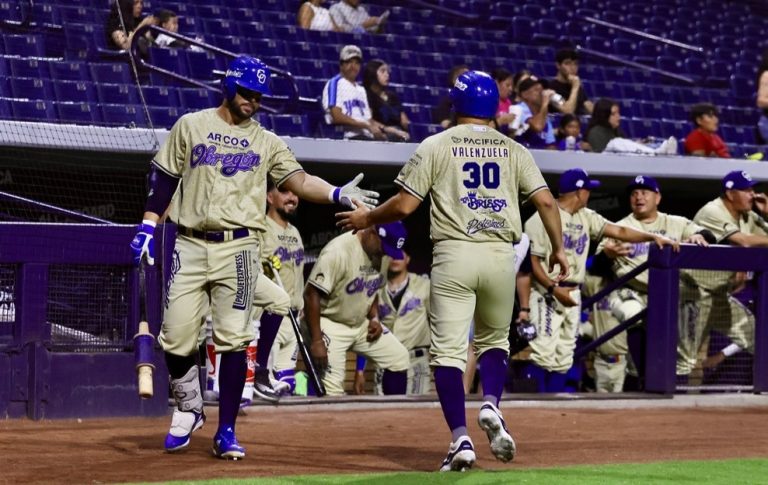 Naranjeros vs Yaquis en Phoenix (12)