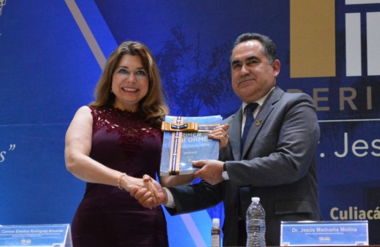 Carmen Rodriguez y Jesús Madueña