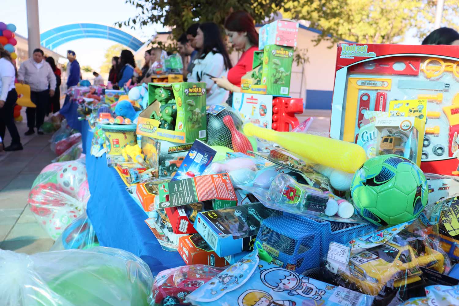 KINDER UAS ENTREGA DE PELOTITAS (31)