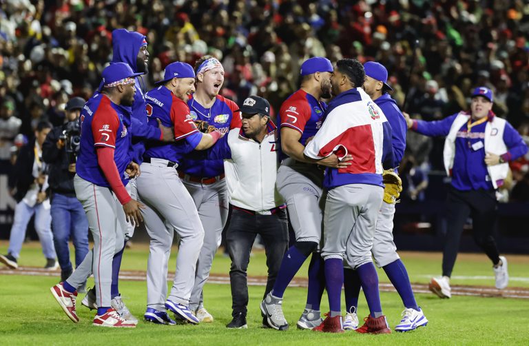 GAME_D8_DOM-MEX_SDC_2025-02-07_-8008