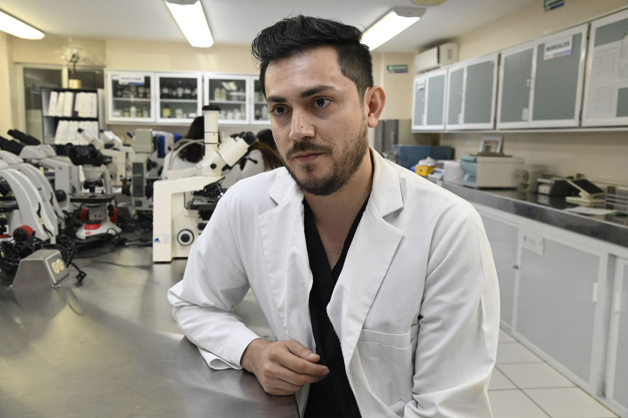 Dr.- mario atondo