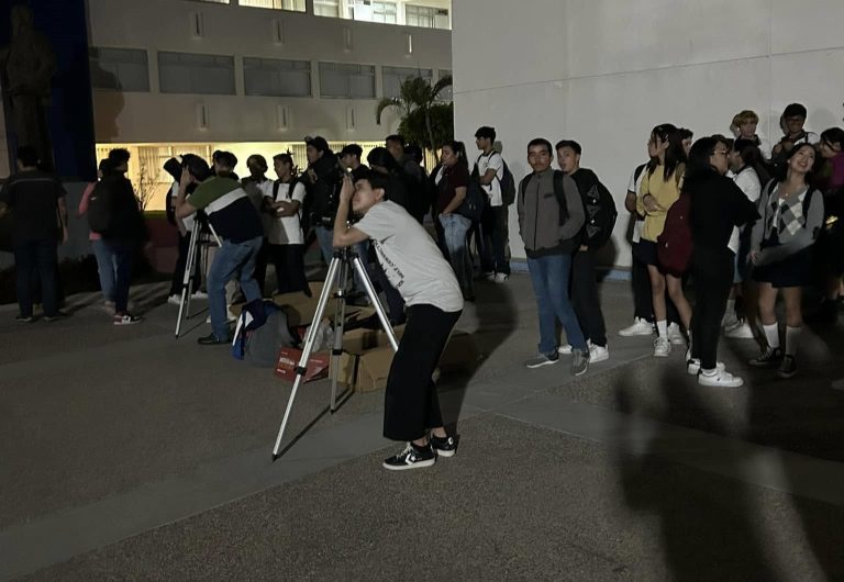 Noche Internacional de Observación de la Luna (1)