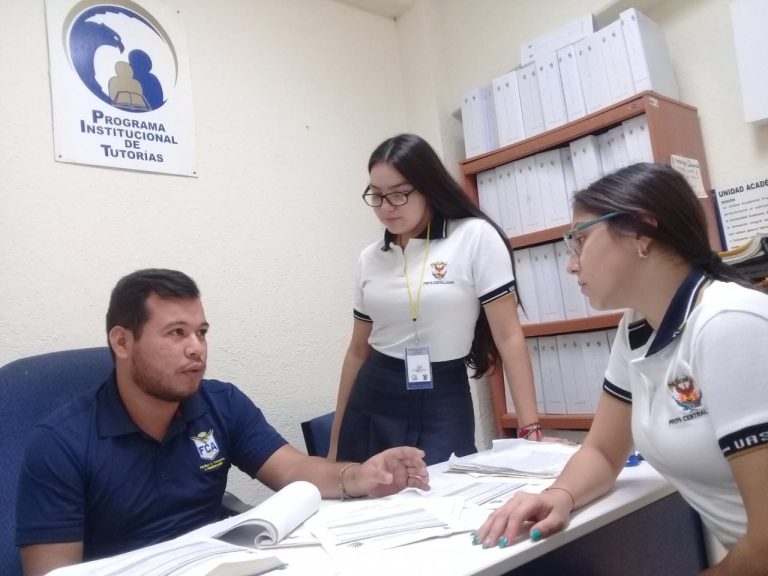 TUTORÍAS (2)